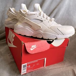 Nike Air Huarache White Cream